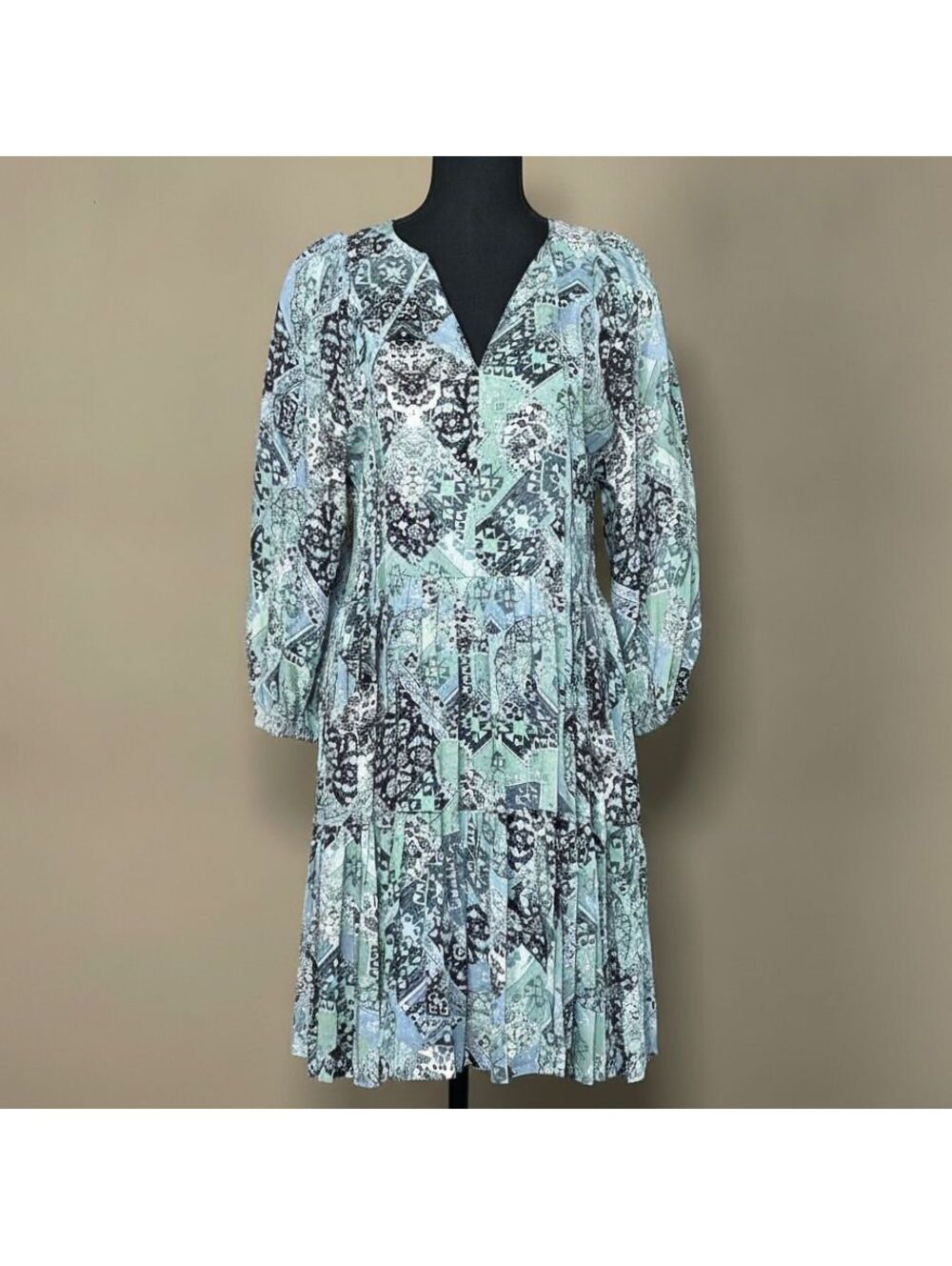 Calvin Klein Bohochic Size 4 Blue Geometric Pullover Knee Length Midi Dress
